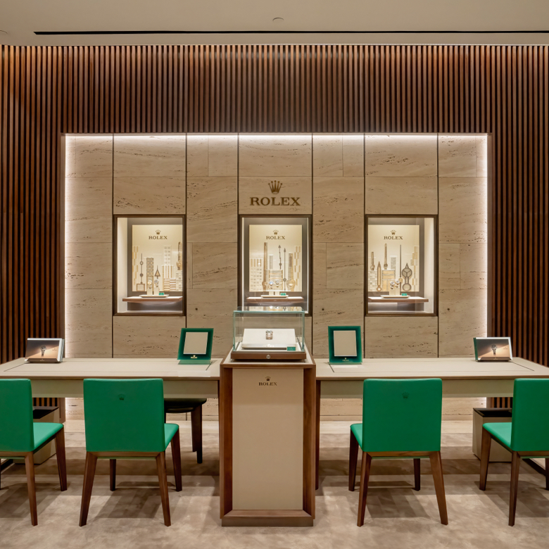 Rolex Seoul Shinsegae Myeongdong | Greenwich | Official Retailer - Greenwich